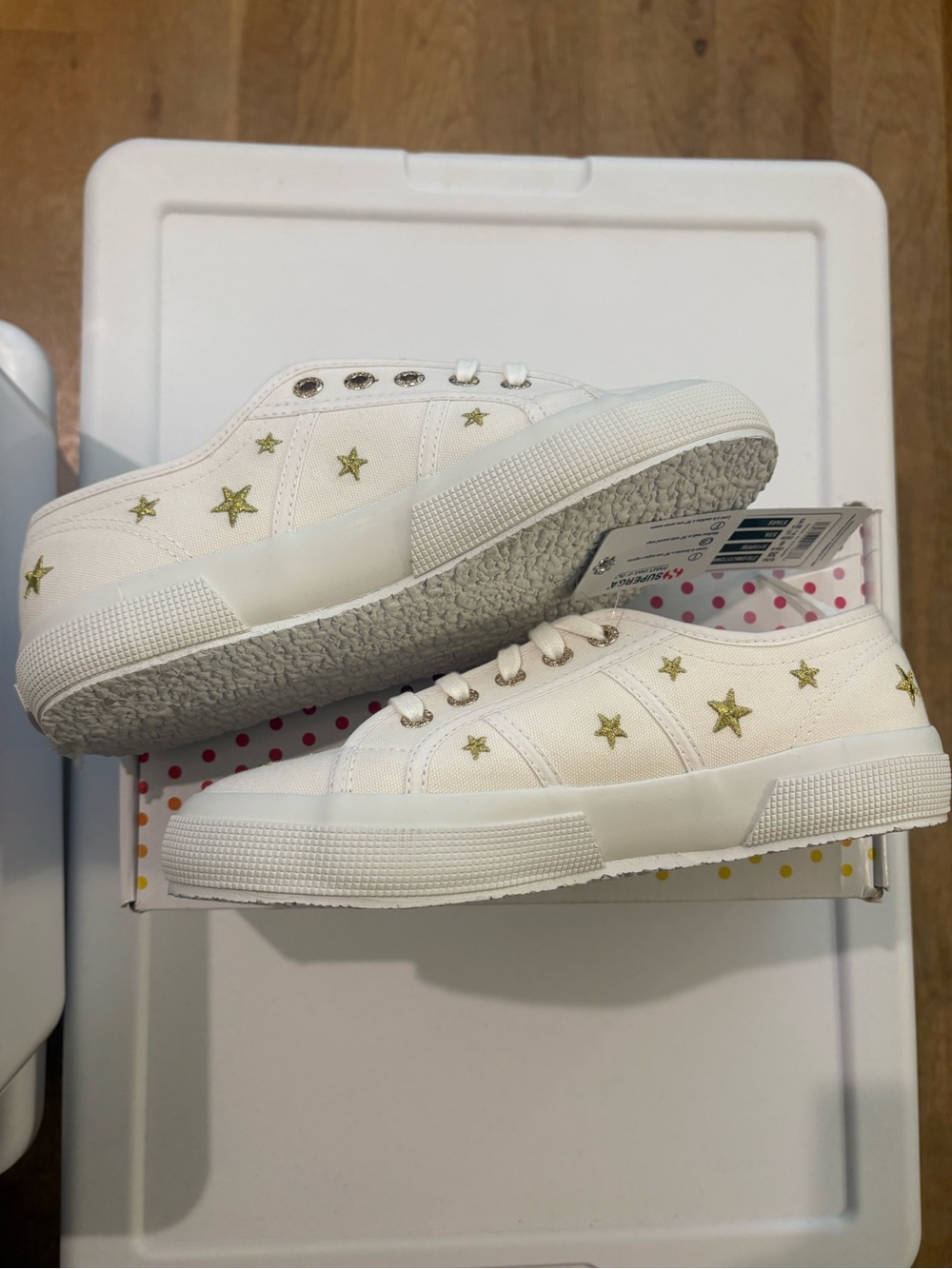 NWT Superga 2750 White Canvas Sneakers with Gold Star Embroidery - Picture 4 of 4